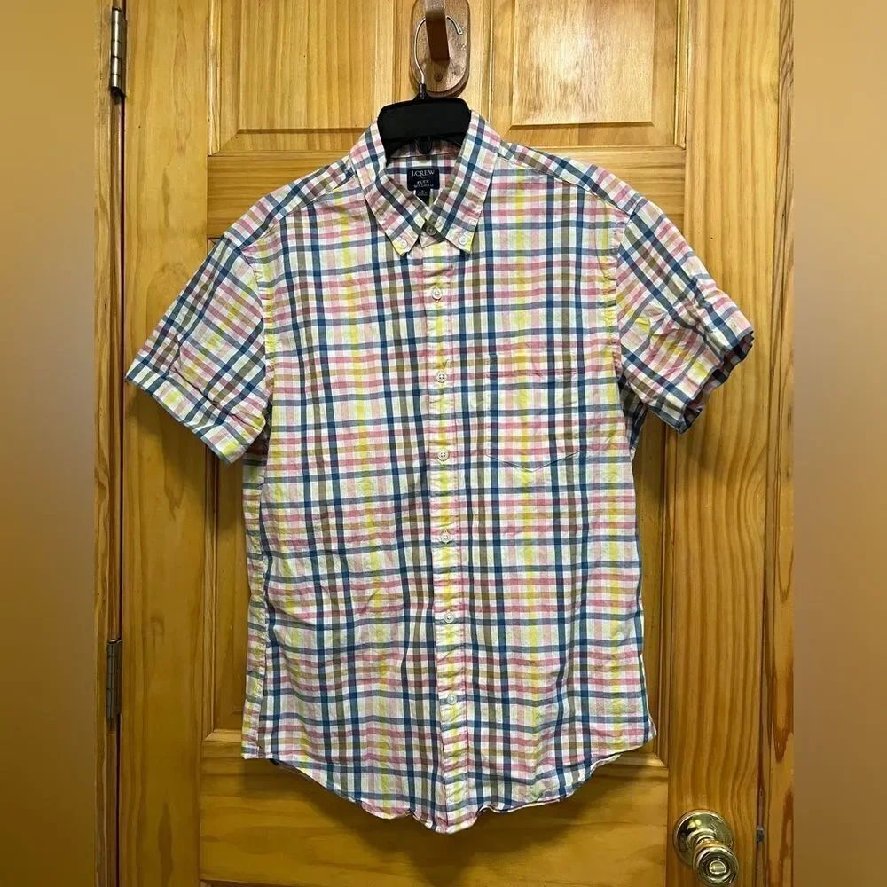 J. Crew men’s plaid flex washed short sleeved button down size L